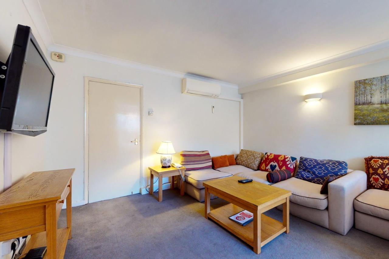 Hertford Court London Ngoại thất bức ảnh